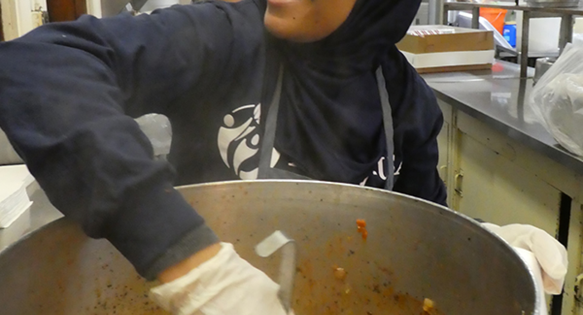 MUSLIM VOLUNTEERS TO RELIEVE CHRISTIAN VOLUNTEERS ON CHRISTMAS EVE AT MANNA COMMUNITY MEAL SOUP KITCHEN